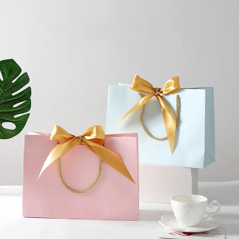Custom luxury boutique gift paper bags